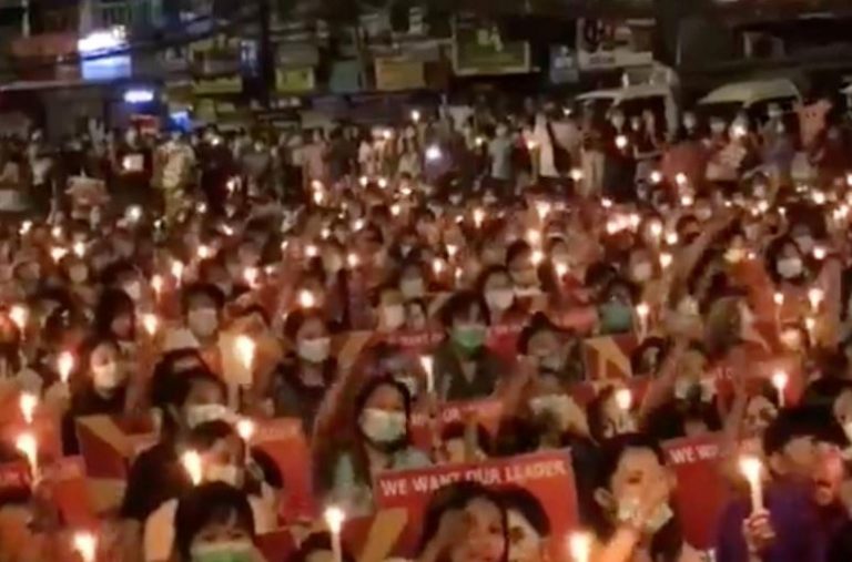 මියන්මාරයේ තවත් විරෝධතාකරුවන් 12ක් මරුට