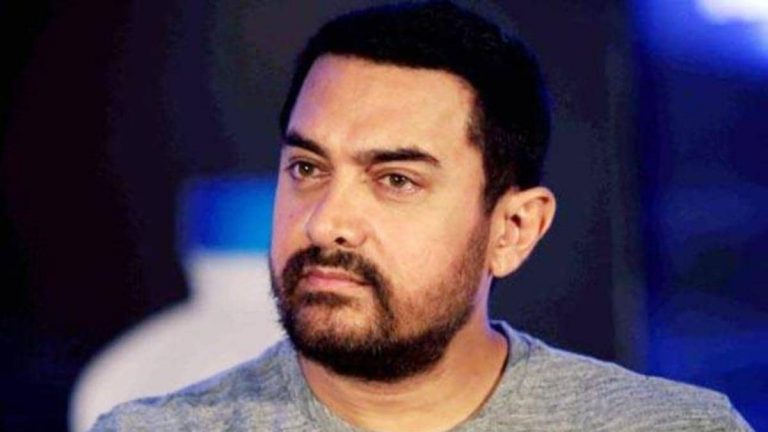 අමීර් ඛාන් ට කොවිඩ් ආසාදනය වෙයි