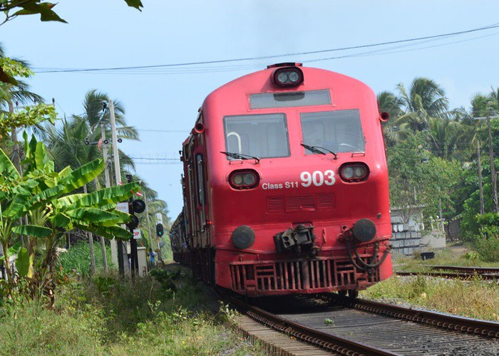 දුම්රිය වර්ජනය නවතී