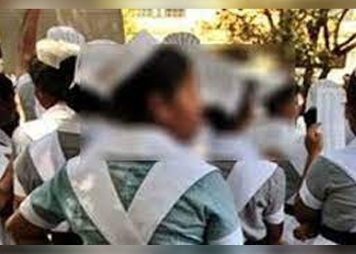 හෙද නිලධාරීන් විරෝධතාවක
