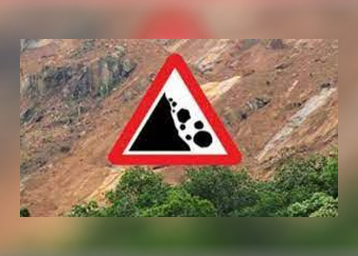 දිස්ත්‍රික්ක 05ක් සදහා නායයෑමේ අනතුරු ඇඟවීම්