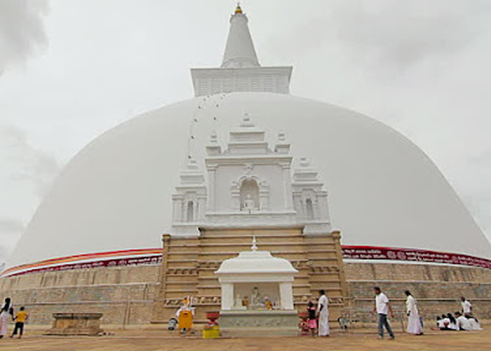 වසර 1600 කට පසු මෙරට ඉදි වූ විශාලතම ස්ථුපය