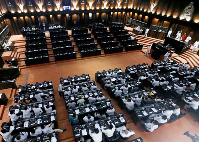 සජබ මන්ත්‍රීවරුන් නැතිව අද දෙවන දිනටත් පාර්ලිමේන්තුව රැස් වෙයි