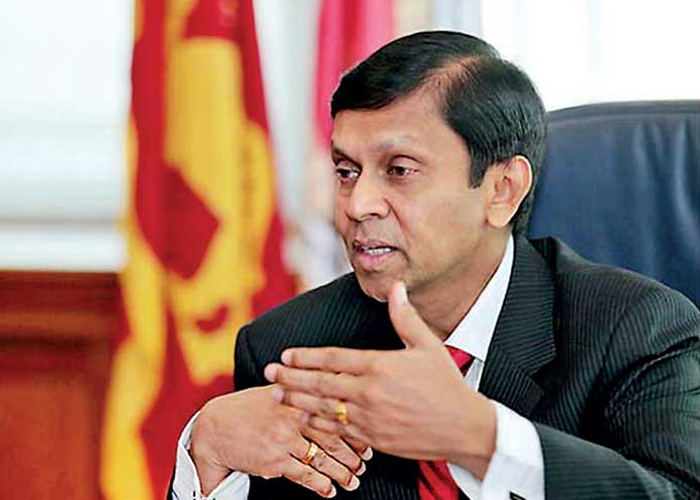 විදේශ මුදල් රුපියල් බවට පත් කරන ලෙසට උපදෙස් ලබා දී ඇති බවට පළ වන වාර්තා අසත්‍යයි – මහ බැංකු අධිපති