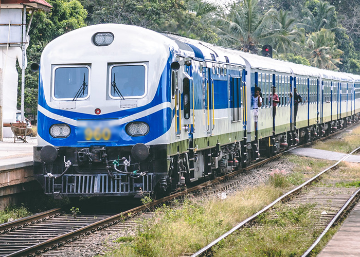 දුම්රිය වැඩවර්ජනය අද පස් වන දිනටත්