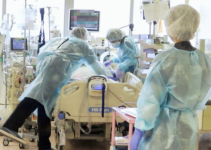 ආසාදිතයින්