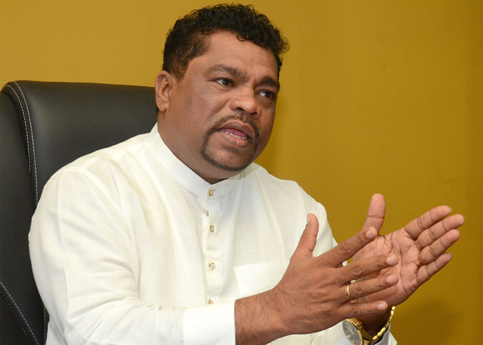 පාසල් නිල ඇඳුම්වලින් 68% මේ වන විටත් කලාප කාර්යාල වෙත යවා අවසන් – රාජ්‍ය අමාත්‍ය පියල් නිශාන්ත මහතා පවසයි