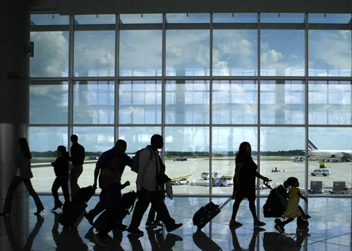 සංචාරකයින් ගැන ඔස්ට්‍රේලියාවේ තීරණය