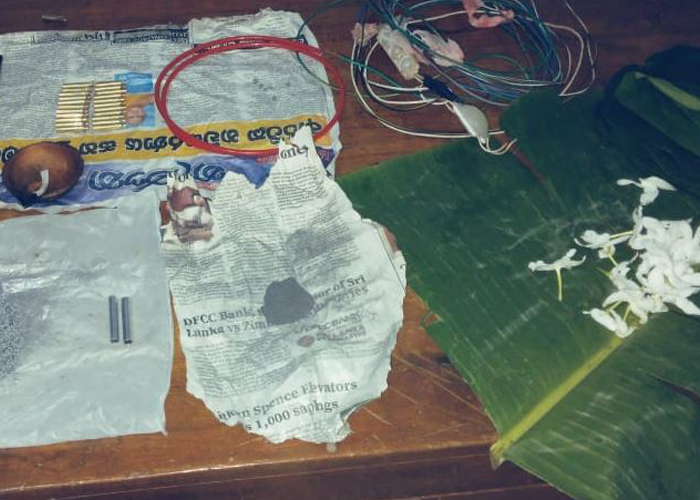 නිධන් හෑරූ පුද්ගලයන් සිව්දෙනෙකු අත්අඩංගුවට