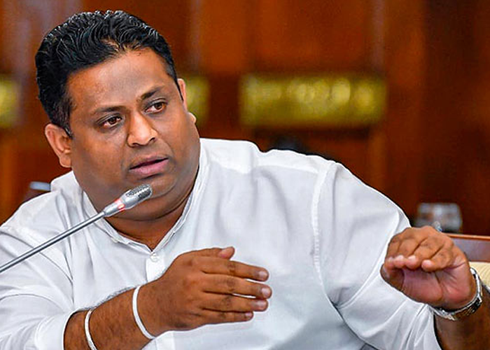 අරුන්දික ප්‍රනාන්දු යළි අමාත්‍ය ධූරයේ දිවුරුම් දෙයි