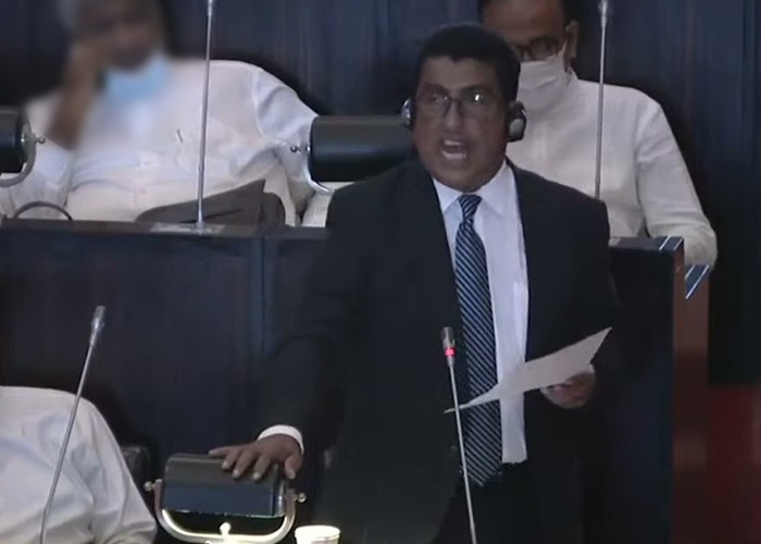 ජනාධිපති ඉල්ලා අස්වෙන්නේ නෑ – ජොන්ස්ටන් ප්‍රනාන්දු