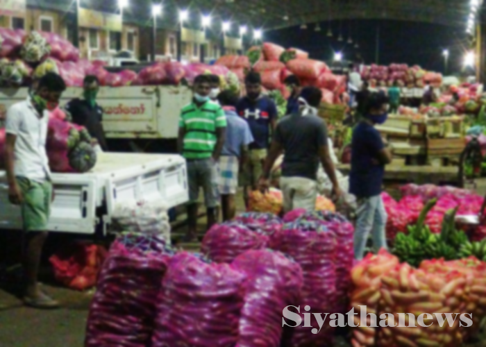 දඹුල්ල ආර්ථික මධ්‍යස්ථානයේ ගොවියන් සහ අලෙවිකරුවන් දැඩි ලෙස පීඩාවට