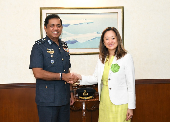 ඇමරිකානු තානාපතිනිය ශ්‍රි ලංකා ගුවන් හමුදාපතිතුමන් හමුවෙයි