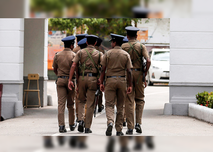 පොලිස් නිලධාරියෙක් සියදිවි හානි කරගනී