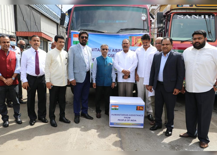 මානුෂීය ආධාර රැගත් ඉන්දීය නෞකාව දිවයිනට