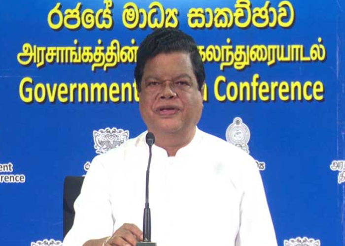ඉන්ධන බෙදා හැරීමේදී පොදු ප්‍රවාහනයට ප්‍රමුඛතාවය ලබාදෙන්න – බන්දුල ගුණවර්ධන