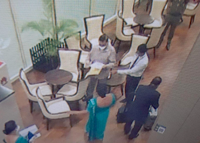 ආපසු හැරුණු බැසිල්