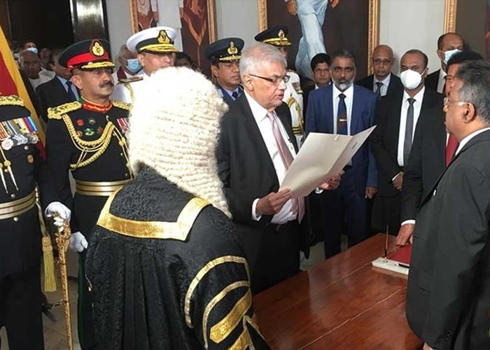 නව ජනපති ලෙස රනිල් වික්‍රමසිංහ දිවුරුම්දෙයි