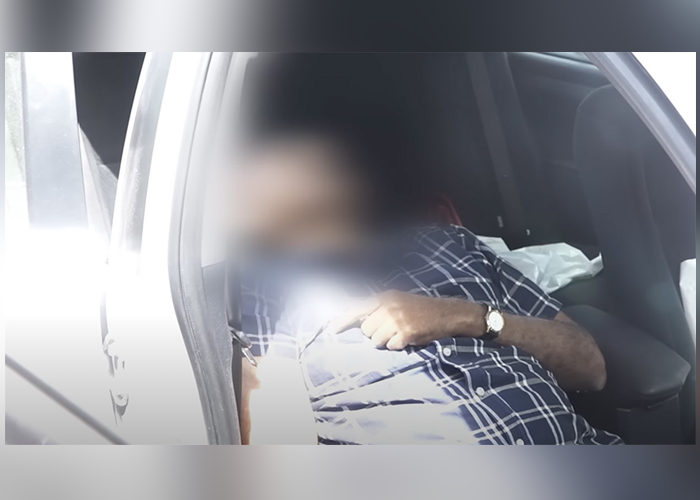 ඉන්ධන පෝලිමක සිටි පුද්ගලයෙක් මරුට