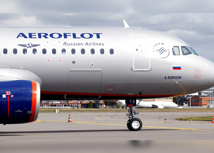 Aeroflot ගුවන් යානයක් දිවයිනට
