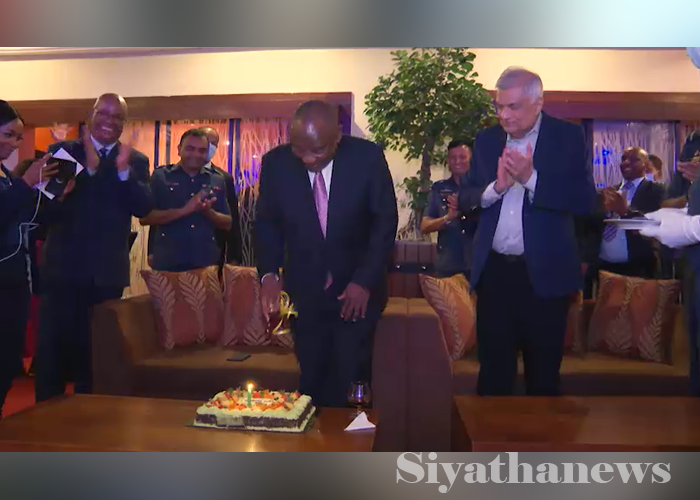 දකුණු අප්‍රිකානු ජනපති කටුනායක ගුවන් හමුදා කදවුරේදී 70වන ජන්ම දිනය සමරයි