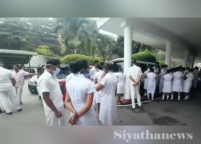 ජාතික රෝහලේ සුළු සේවකයින් වර්ජනයක