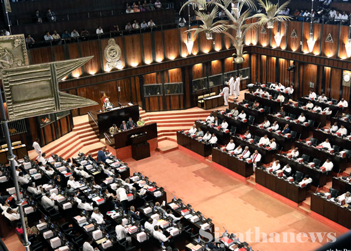 රාජ්‍ය සේවක ඡන්ද අපේක්ෂකයින්ගේ වැටුප් ගැන පාර්ලිමේන්තුවේ වාද විවාද