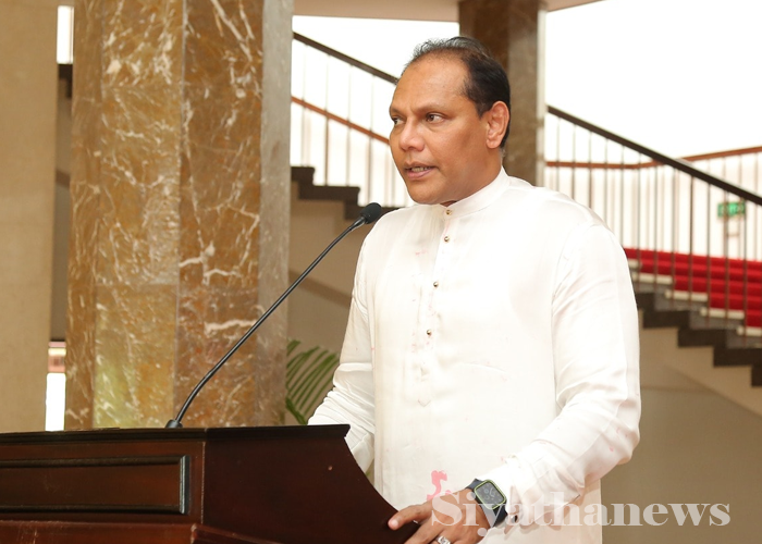 නව සන්ධානයක් ලබන ජනවාරියේ එළිදක්වනවා – දයාසිරි කියයි