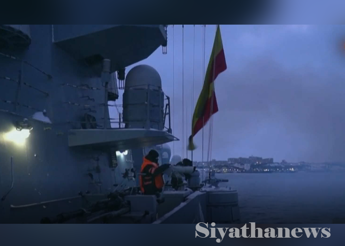 රුසියානු යුධ නෞකා 3ක් හදිසියේම කළු මුහුදට