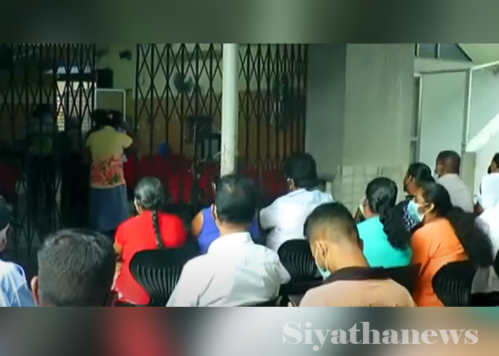 කොළඹ ජාතික රෝහලේ පැය 04 ක සේවක වැඩ වර්ජනයක්