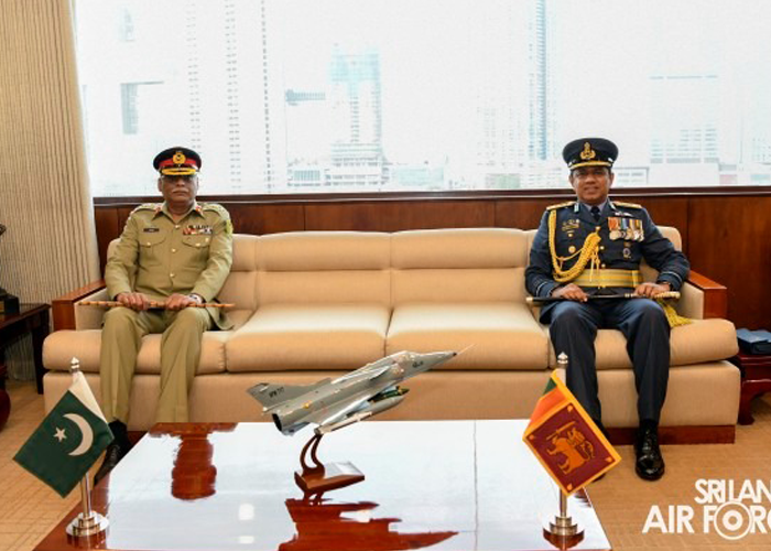 පාකිස්ථාන හමුදා ඒකාබද්ධ මාණ්ඩලික ප්‍රධානී සහ ගුවන් හමුදාධිපති අතර හමුවක්