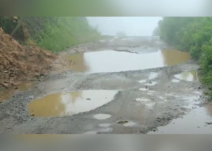 නකල්ස් මර්ගය අබලන්-සංචාරක කර්මාන්තය බිඳ වැටීමේ අවදානමක