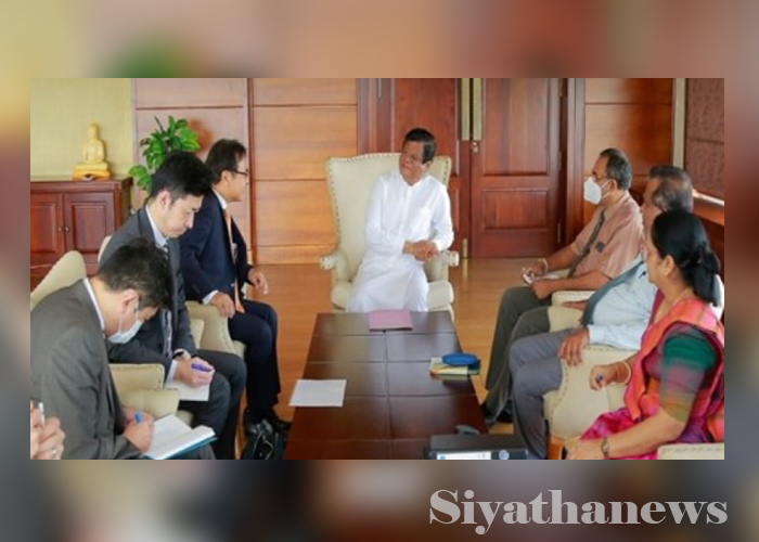 ශ්‍රී ලංකාවේ ජපාන තානාපති හා බන්දුල ගුණවර්ධන අතර හමුවක්