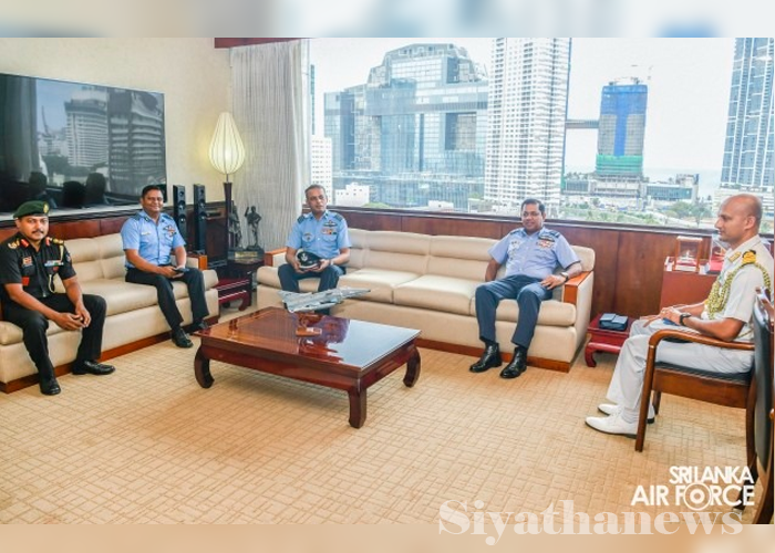 ඉන්දියානු ගුවන් විධාන පාඨමාලා නියෝජිතයින් ශ්‍රී ලංකා ගුවන් හමුදා මූලස්ථානයේ සංචාරයක