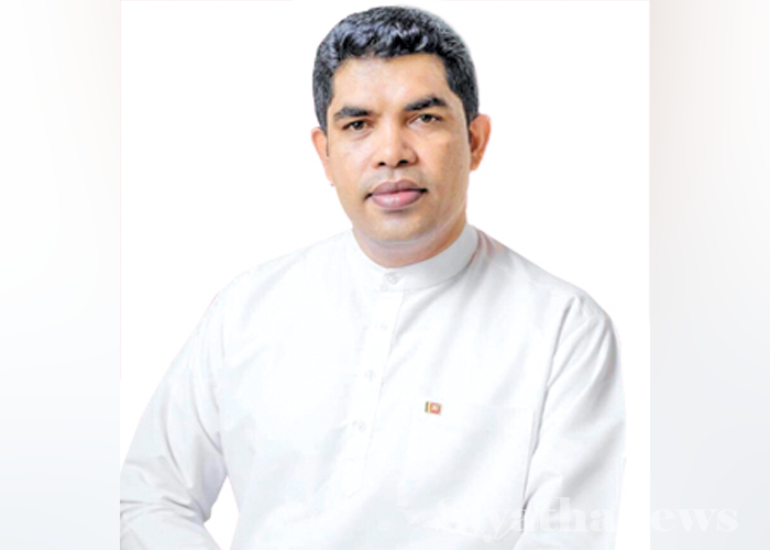 ශාන්ත බණ්ඩාර වැඩ බලන ජනමාධ්‍ය අමාත්‍ය ධුරයට