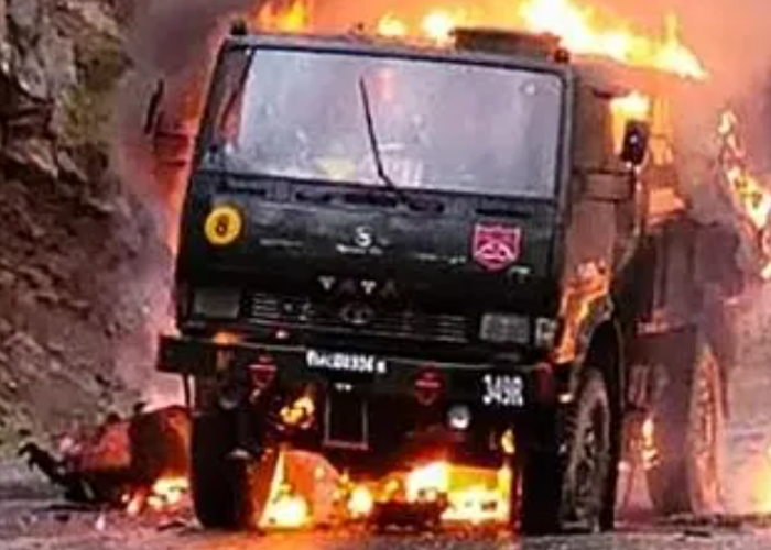 ත්‍රස්ත ප්‍රහාරයකින් ඉන්දීය හමුදාවේ 5ක් මරුට