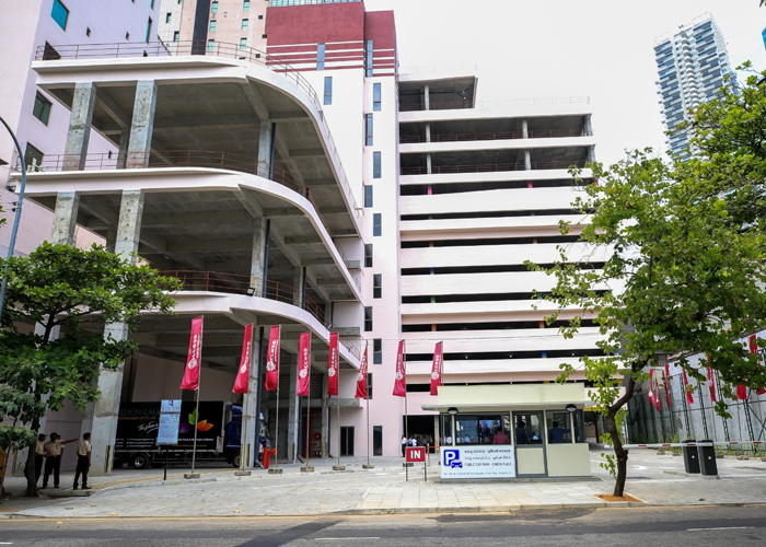 කොළඹ නගරයට බහු මහල් රථගාල් 4ක්