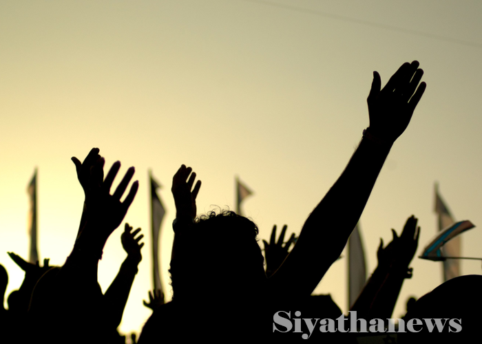 අද කොටුව දුම්රිය පොළ ඉදිරිපිට දැවැන්ත විරෝධතාවයක්