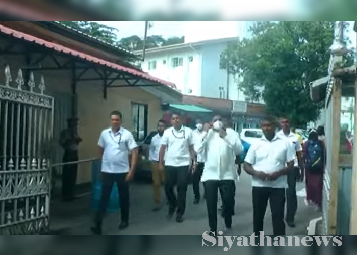 පියත් නිකේෂලගේ සුවදුක් බැලීමට විපක්ෂනායක පැමිණෙයි