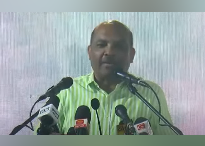 විශාලා මහනුවරක් වගේ තිබුණ රට ගලවා ගත්තේ ජනපති රනිල් – පාලිත රංගේ බණ්ඩාර කියයි