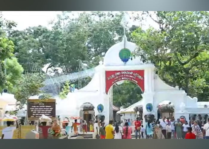 ඓතිහාසික රුහුණු කතරගම ඇසළ පෙරහැර මංගල්‍යය අදින් ඇරඹේ