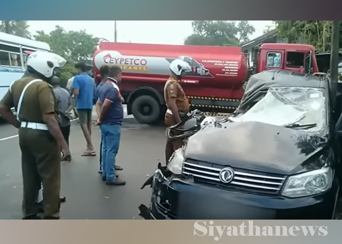 යුද හමුදා ජීප් රථයක් බවුසරයක ගැටෙයි