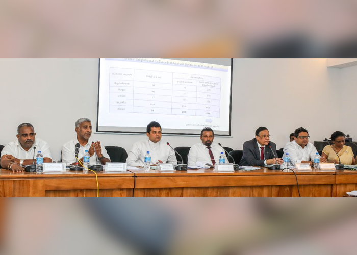 අස්වැසුම ගැටලු විසදීමේ බලය ග්‍රාමීය කමිටුවලට පැවරිය යුතුයි – ඇමති ප්‍රසන්න කියයි