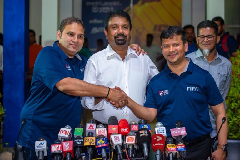 පාපන්දු තහනම ඉවත්කර ගැනීමට බෙදී සිටි සියල්ලන් එක්වූ හැටි