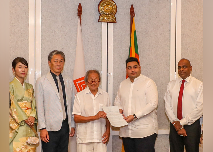 රාජ්‍ය නායකයන්ගේ නිල නිවාසයක් වූ විසුම්පාය සුපිරි හෝටලයක් වෙයි