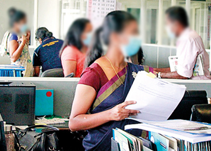 වෙනස් වන කම්කරු නීතිය