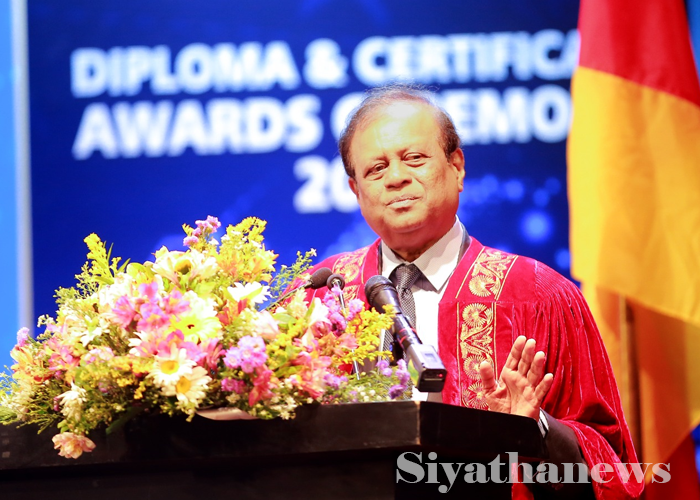 වෘත්තීය පුහුණු පාඨමාලාවක් පාසලේ දී ම