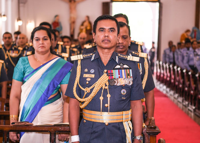 ගුවන් විරුවන් අනුස්මරණය කිරීමේ පුජෝත්සවයක් බම්බලපිටියේදී