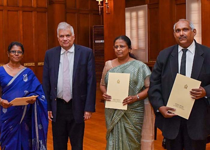 නව ජනාධිපති නීතිඥවරු තිදෙනෙක්