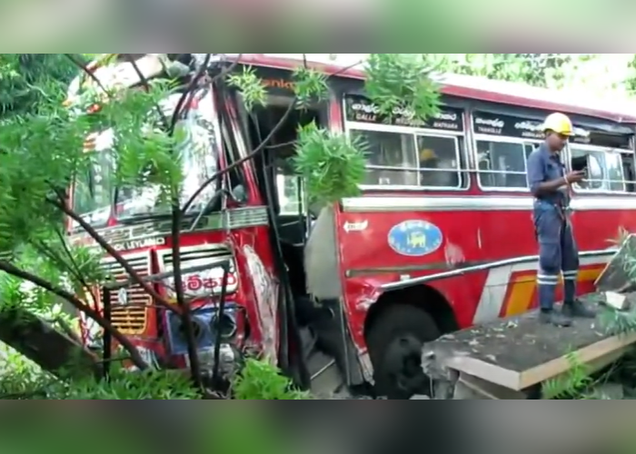වේගය පාලනය කර ගත නොහැකිව සිදුවූ තවත් බස්රථ අනතුරක්